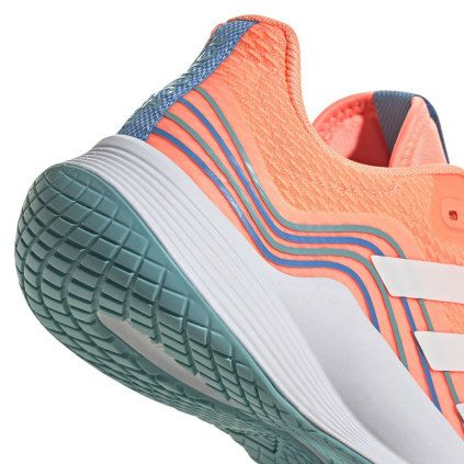 アディダス ノヴァフライト プライムグリーン ビームオレンジ クラウド