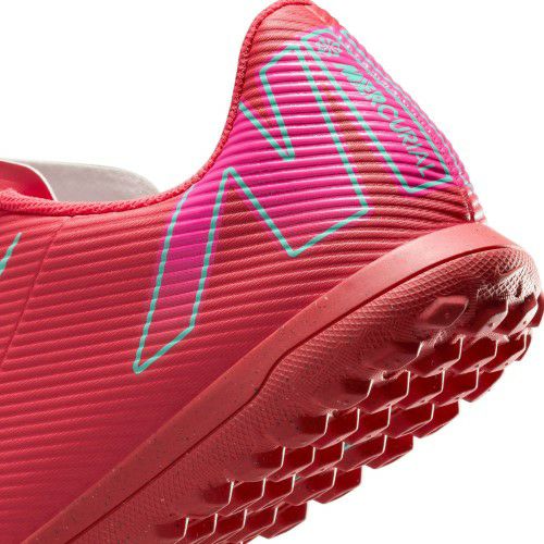 ナイキ マーキュリアル ヴェイパー 16 クラブ TF アンバーグロー オーロラグリーン 2025