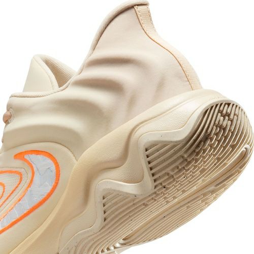 ナイキ ヤニス イモータリティ 4 ライトカキ トータルオレンジ 2025