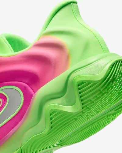 ナイキ ヤニス イモータリティ 4 ライムブラスト ハイパーピンク 2025