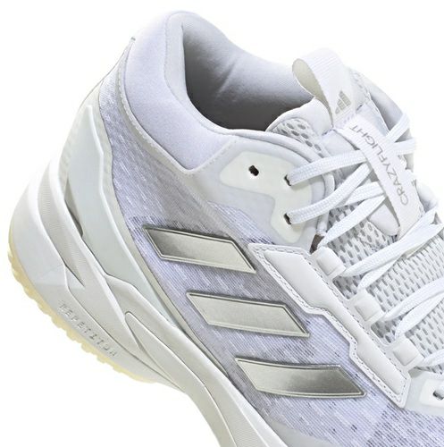 アディダス クレイジーフライト 6 ミッドカット フットウェアホワイト シルバーメタリック レディース 2025