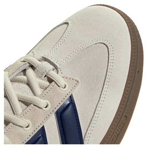 アディダス スペシャリスト フットウェアホワイト 2025