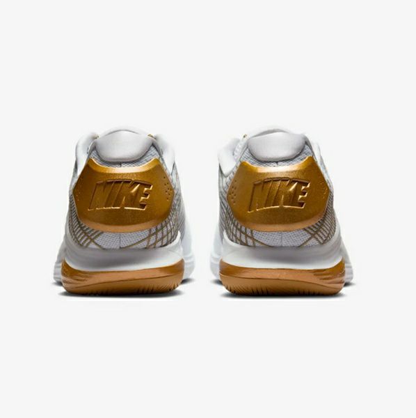 ナイキ ヴェイパー 12 ハイパースマッシュ 2026